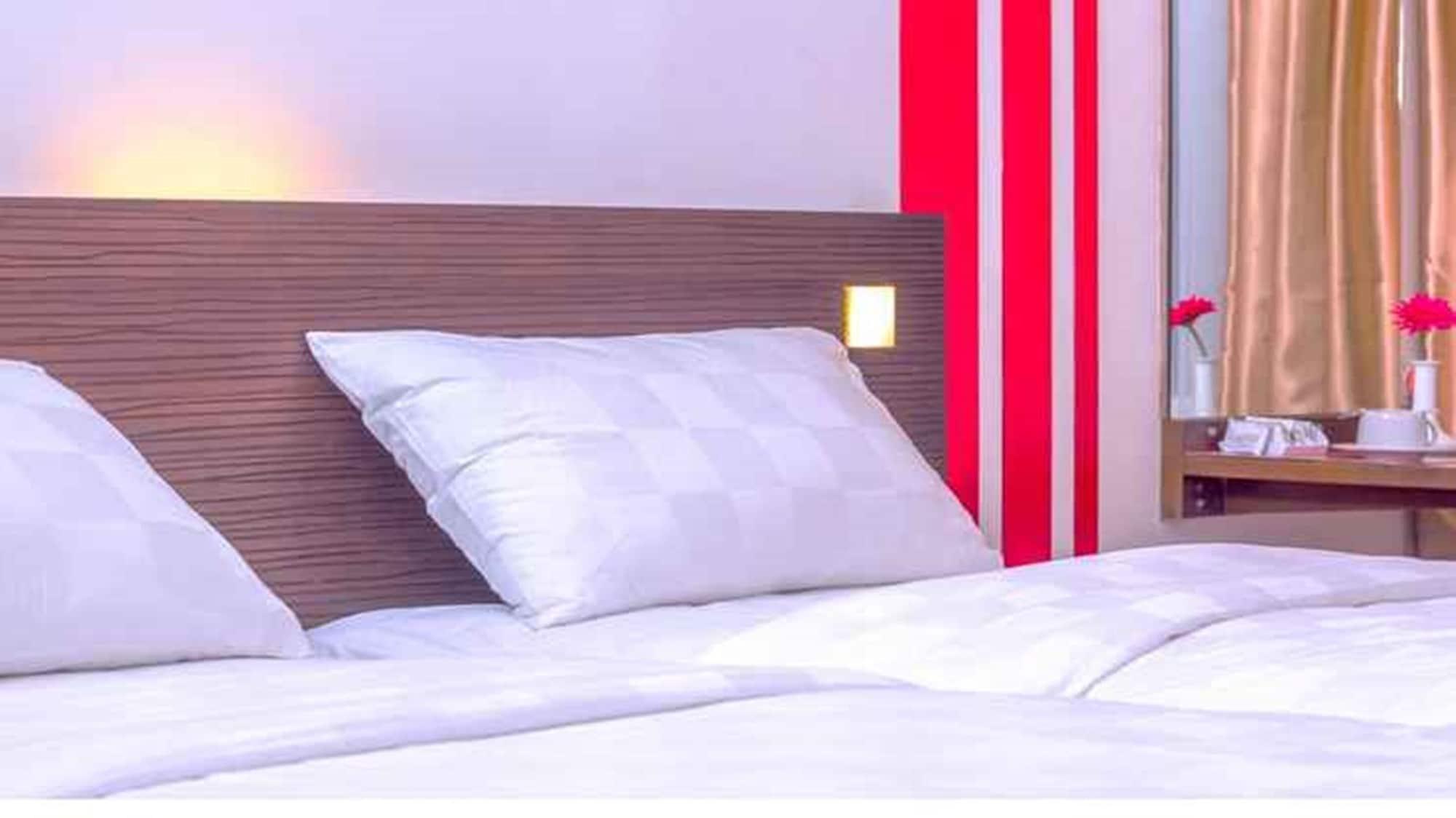 Redstar Hotel Джакарта Экстерьер фото
