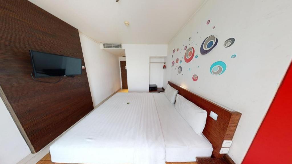 Redstar Hotel Джакарта Экстерьер фото